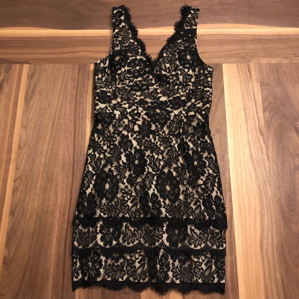 Single nude/black dress